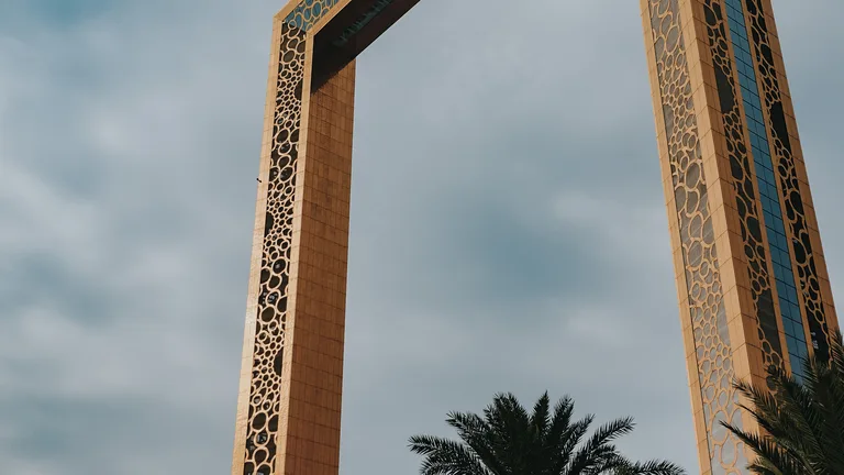 برواز دبي (Dubai Frame)
